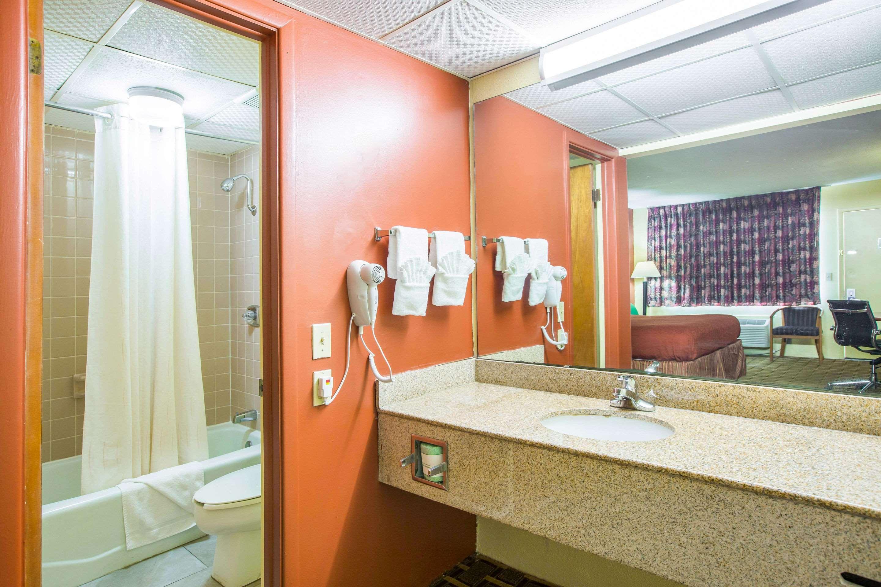 Rodeway Inn Bonifay Екстер'єр фото
