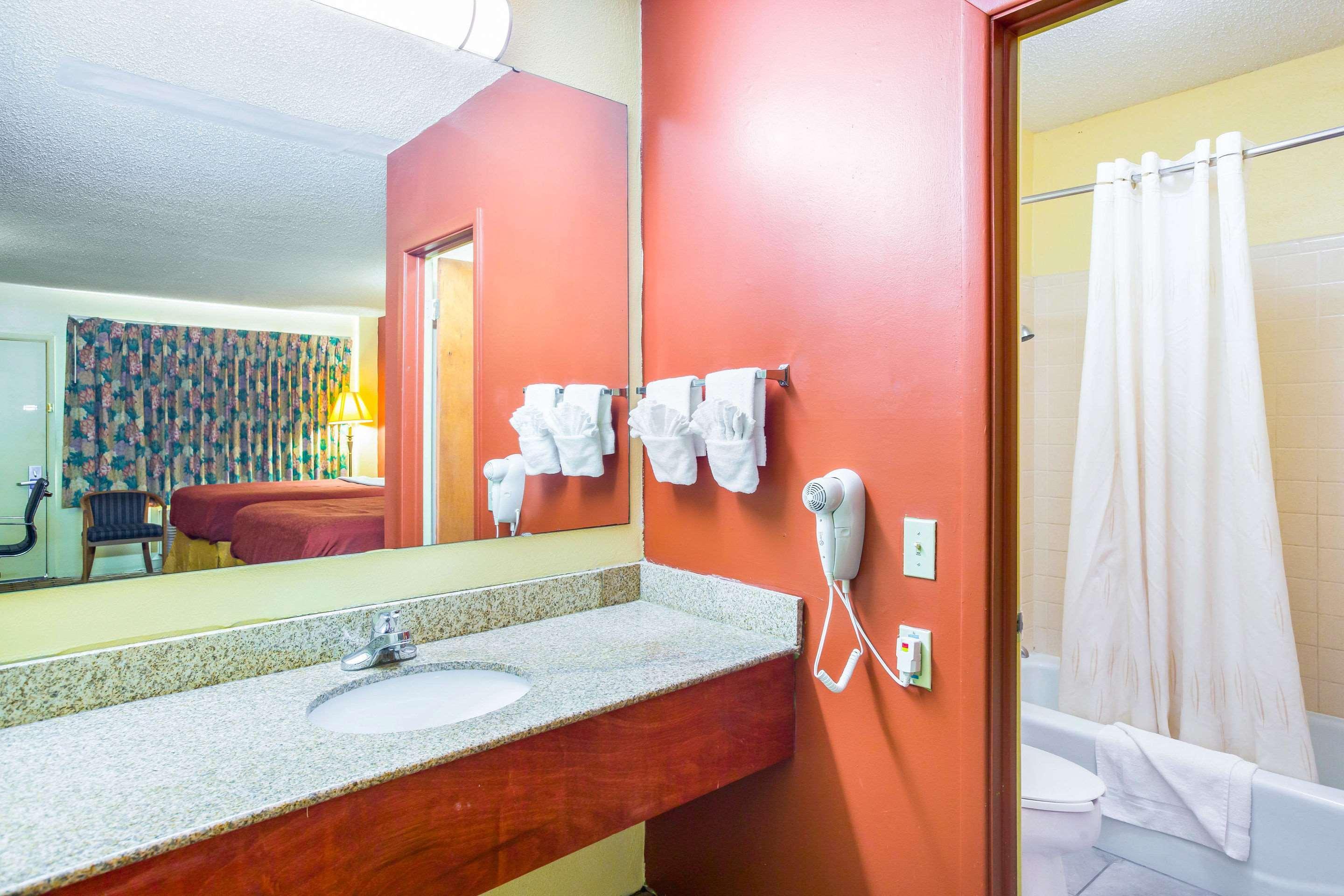 Rodeway Inn Bonifay Екстер'єр фото